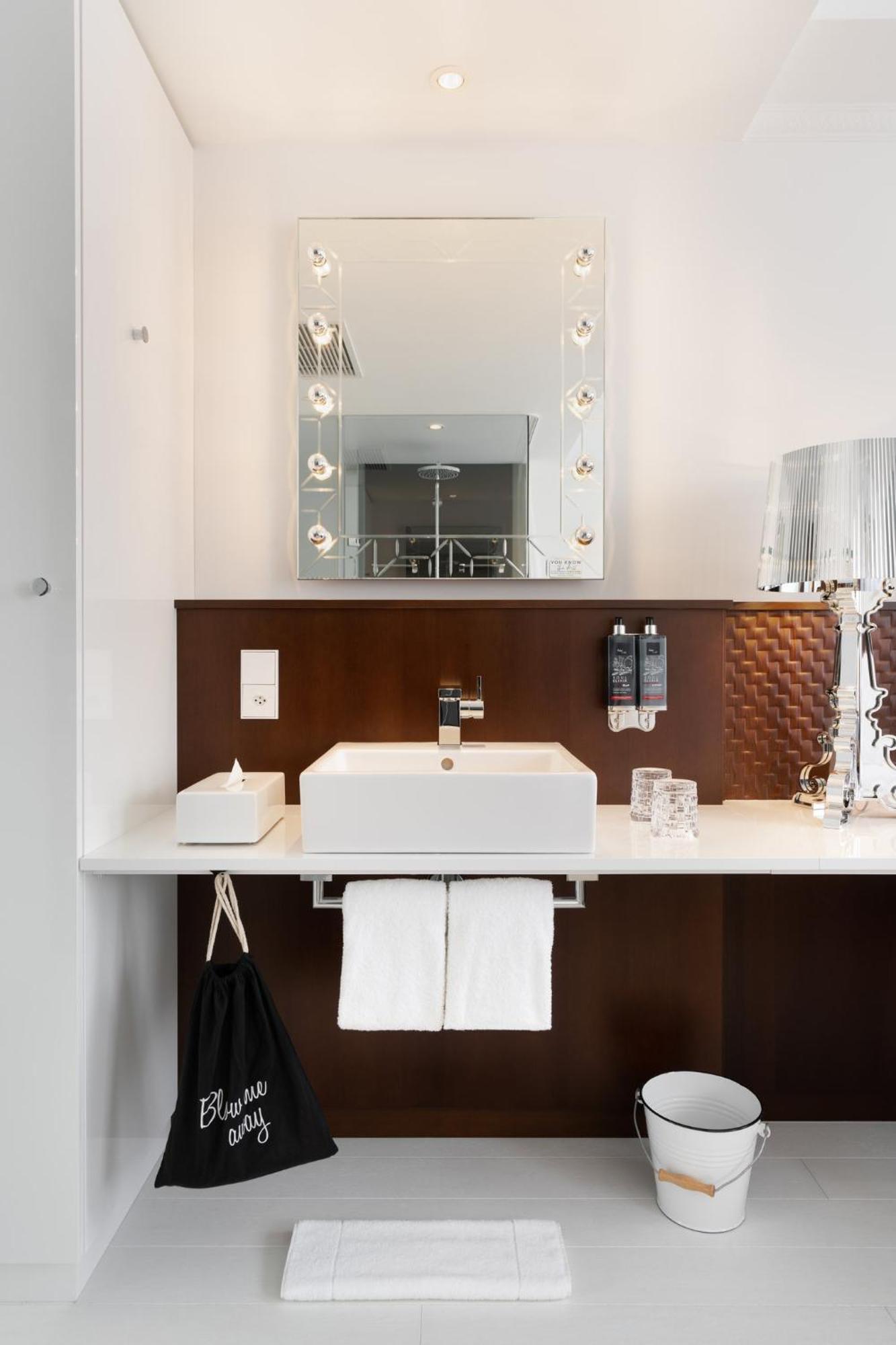 Ruby Claire Hotel Geneva Ngoại thất bức ảnh
